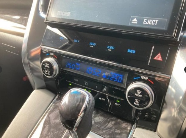 2018 TOYOTA ALPHARD